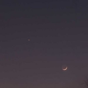 Mond,Venus Mars in der Abend Dämmerung
