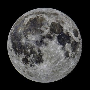 Mond in Farbe