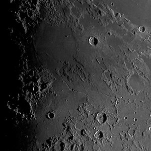 Rima Hyginus und Umgebung