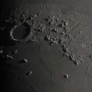 Plato und  Alpental mit (so gerade noch) Rille