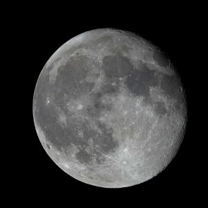 Firstlight - ausgerechnet der Mond