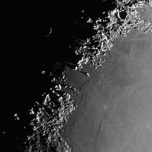 Mare Serenitatis mit Valentine Dome am 03 April