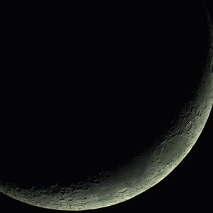 Mond 26-04-2020 Tag3_FLT110+ASI178MC_Einzelbild geschärft 30Prozent R1,0.jpg