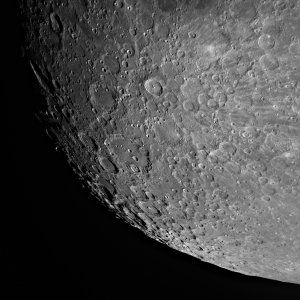 2022-01-13-1943_9-R-Moon.jpg