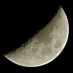 Mond komplett, gestern Abend 19:20 MEZ - Single Shot - Mondalter ca. 6,6 Tage