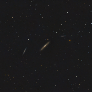 NGC4216 mit Begleitern