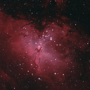 M16 Adlernebel Zentrum mit Säulen; 8" f/4 Newton, Canon 600da und Optolong l'Enhance, 29x3min am 03062022 01.30-03.00Uhr