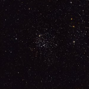 M52 (Offener Sternhaufen, auch NGC 7654) in Kassiopeia (Norden)