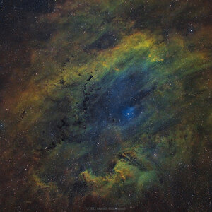 Ein Bild pro Filter: Sh2-119 - Clamshell Nebula