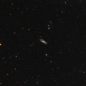 M106 im Widefield, First Light Canon EOS 200DA