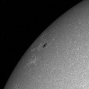 2023-06-03-1500_6-MF-L-Sun_ZWO ASI120MM-S_Gain=33_Exposure=.2ms_Gamma=50(off)_pss_f100_p10_b48...jpg
