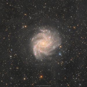 Feuerwerks-Galaxie (NGC6946, LRGB)