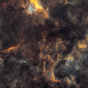 Drama im NGC 6914