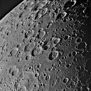 Mond (Detail) am 2024-04-14 21:38 mesz