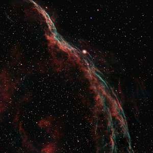 NGC_6960_465_Fits_a_15s_ISO_2000_Baader_UHC-L_Bortle_8_SQM_19 - Kopie 2.png