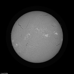 Die Sonne in der H-alpha Linie.