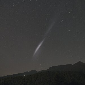 Keine Ahnung was hier durch den Himmel/Atmosphäre "geflogen" ist (Bild 1)