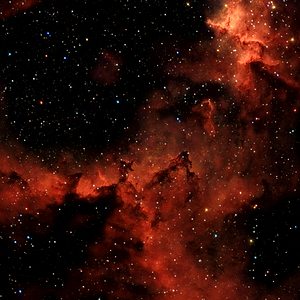 Heart_Nebula_606_Fits_a_15s_ISO_1000_SQM_19.8_Bortle_7_L_Para - Kopie 2.png