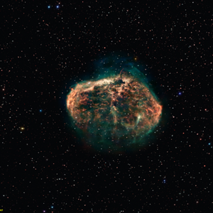 NGC_6888_861_Fits_a_15s_ISO_1000_L-Para_SQM_19.8_Bortle_7-RGB-session_1-1-St Kopie.png