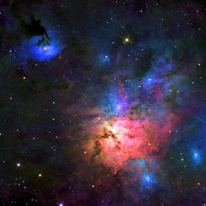 NGC 1579 (SH2-122) in H-alpha, NIR und Blau