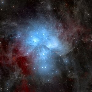 M45 mit einem Schuss Halpha ;-)