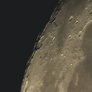 Mond gestern Abend mit Vixen FL80S