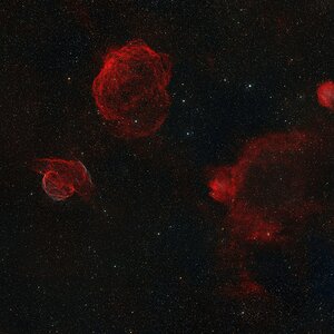 Sh2_224_HOO_SII plus RGB Sterne