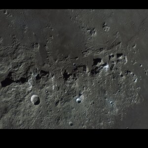 Mond Hadleyrille.jpg
