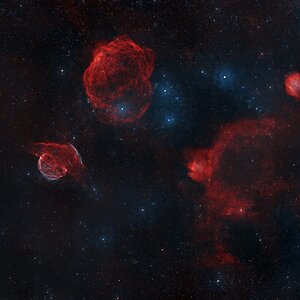 Sh2_224_fHOO_SII_RGBstars_crop