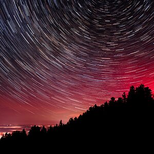 Kunst ;)  - Polarlichter und Startrails