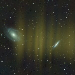 M81 und M82 mit einem Schuss Aurora Borealis