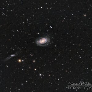 NGC_4725-