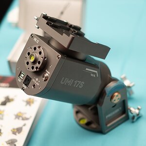 UMI 17s Mount.jpg