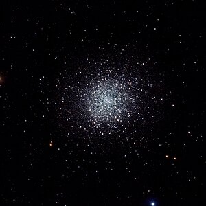 M13_435x30s_ISO_500_Antlia_SQM_18.8_Bortle_8 Kopie.jpg