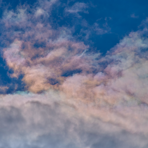 irisierende wolken