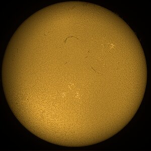 Sonne 2026-1005 400mm QUARK H-Alpha AsPs.jpg