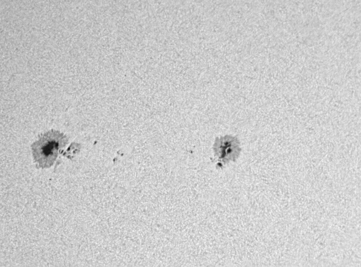 12_38_47_g3_ap3817_processed_registax6_small_astronomiede.jpg