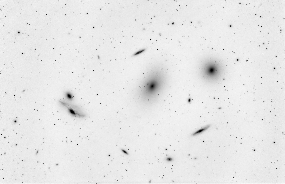2012_01_30-31 - M84 und M86_13x1200sec_invers.jpg