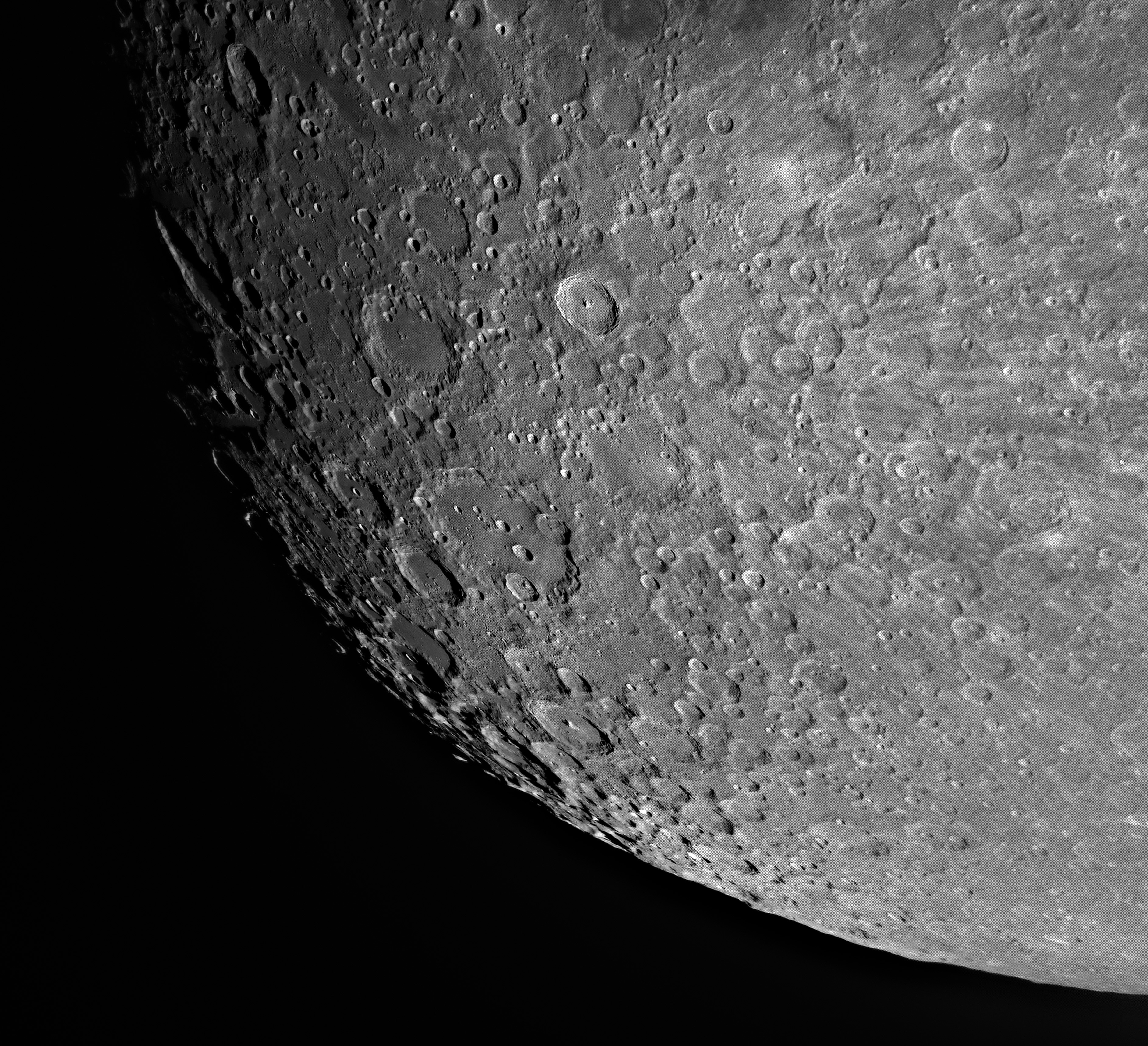 2022-01-13-1943_9-R-Moon.jpg