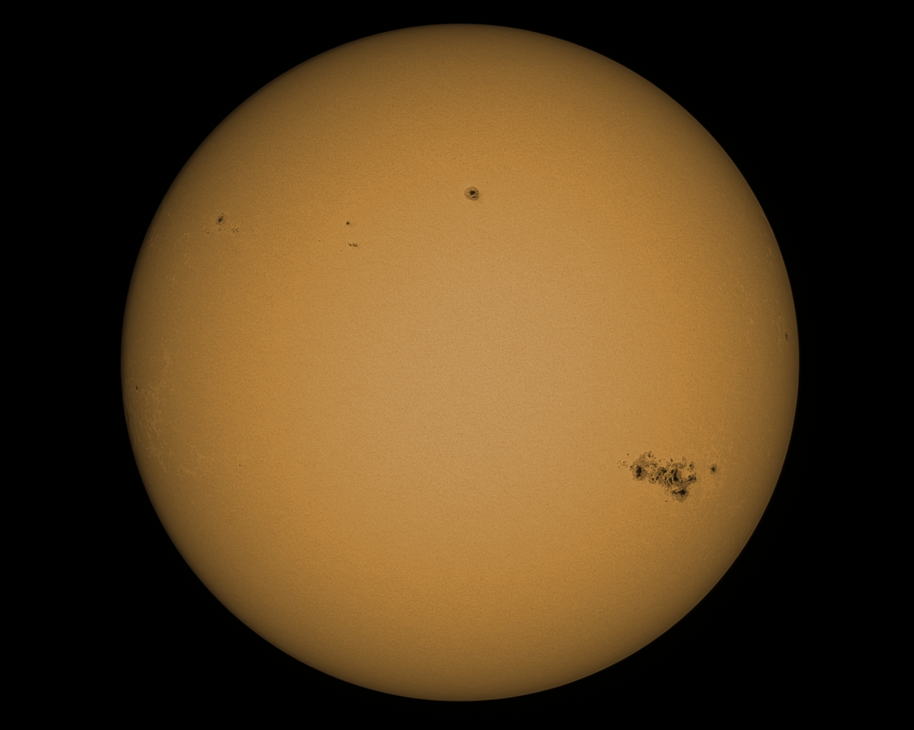 2024-05-10_1526UT_Sonne_WL.jpg