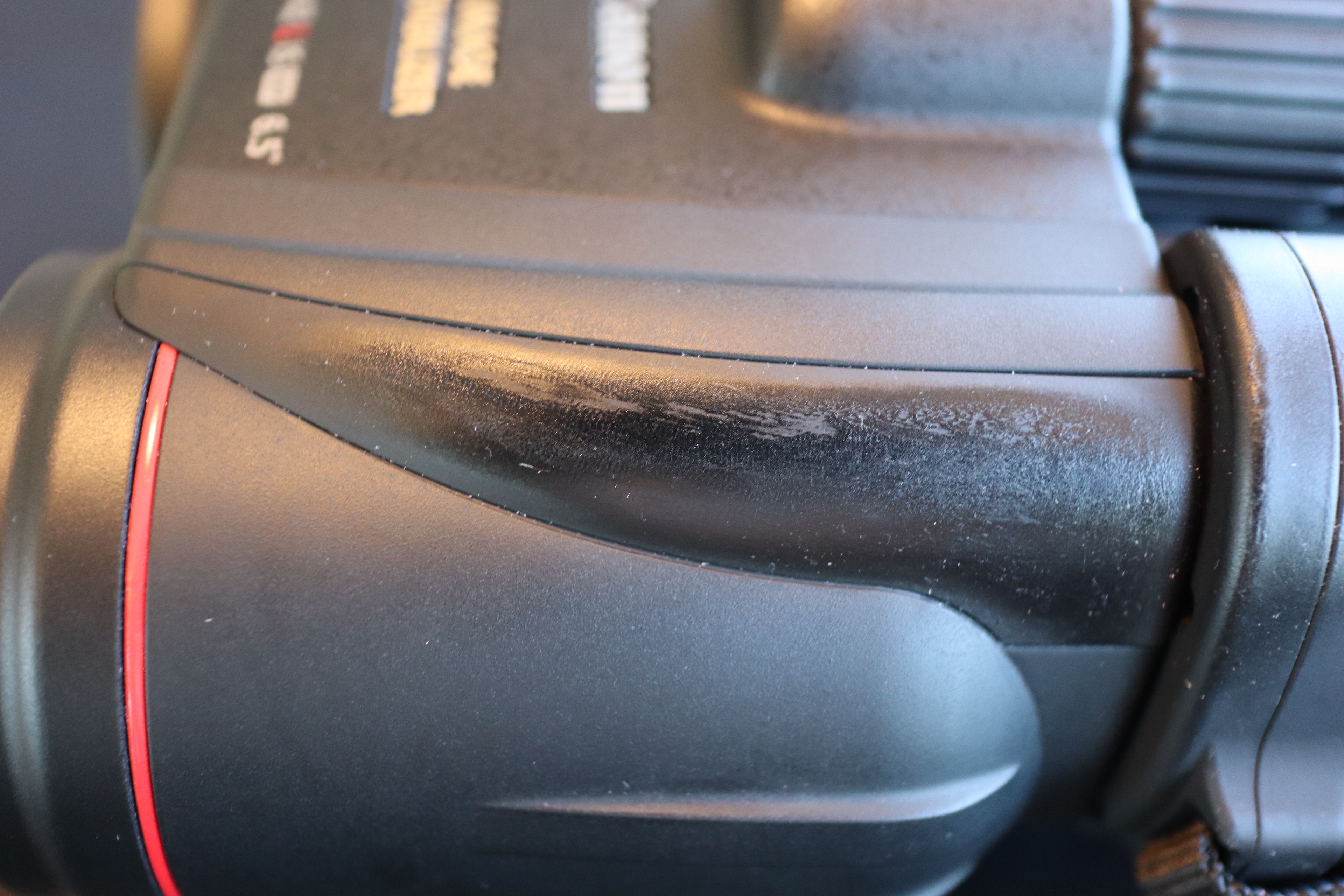 9_Schramme_Links_Detail.JPG