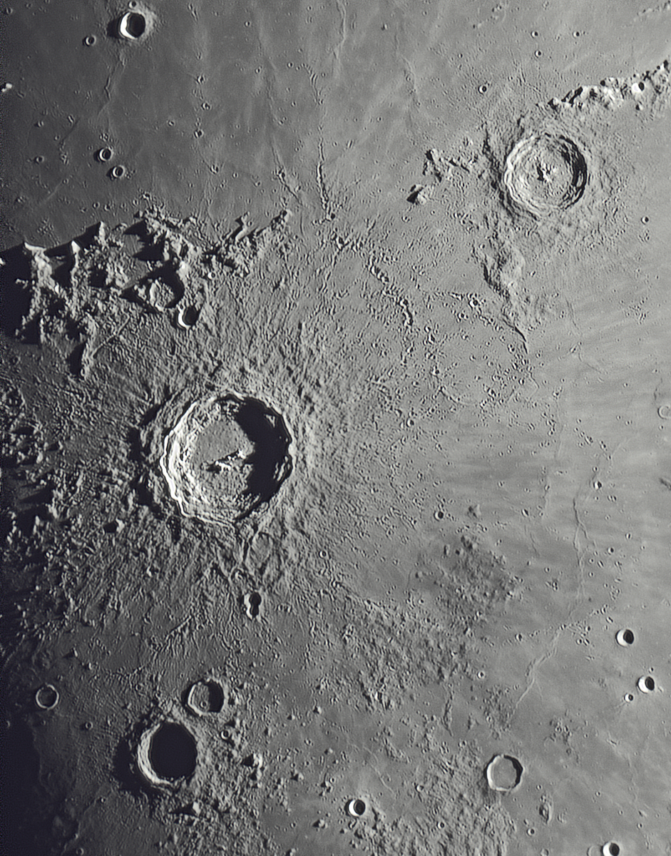 Copernicus-Stadius und Erathostenes am 21-04-21 um 22_07 MESZ mit STF 7 Mirage.png