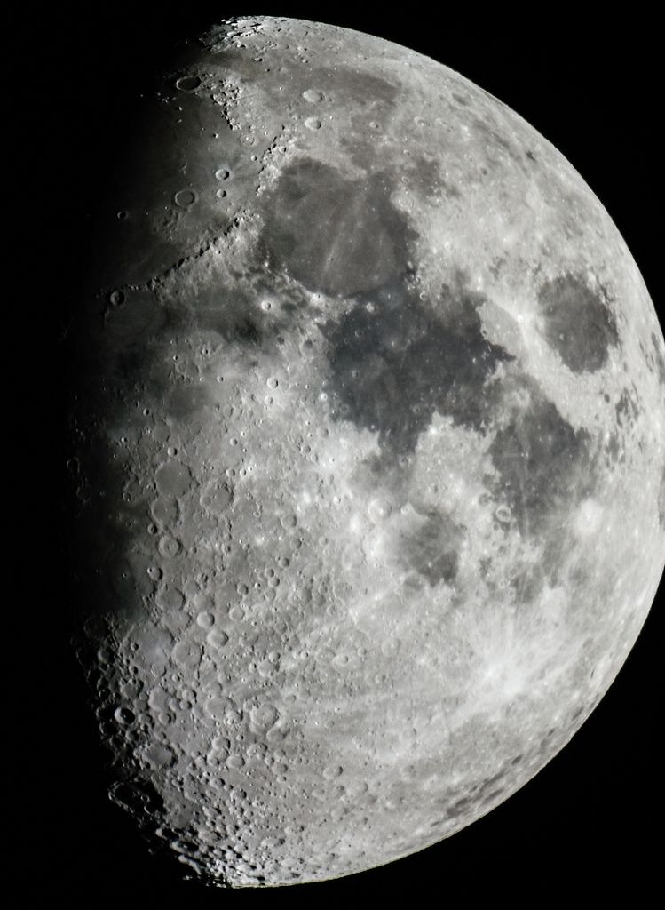 Der Mond - Celestron 2000mm F15.4