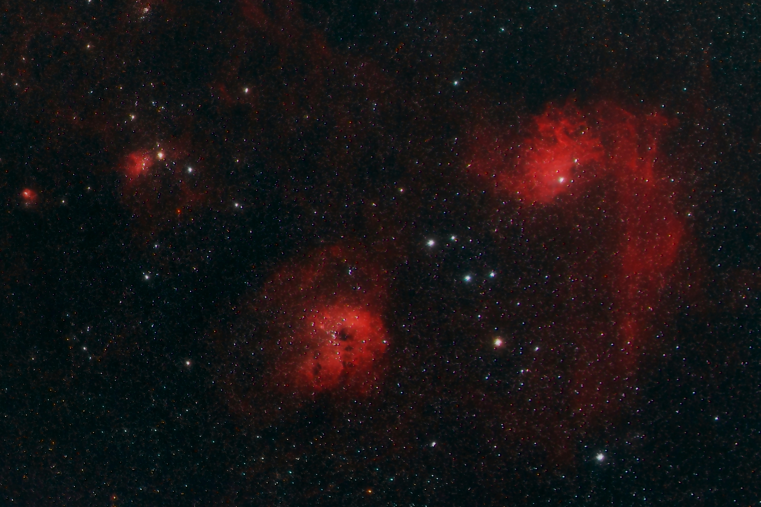 IC 405, 410 u. 417 glowing in the dark