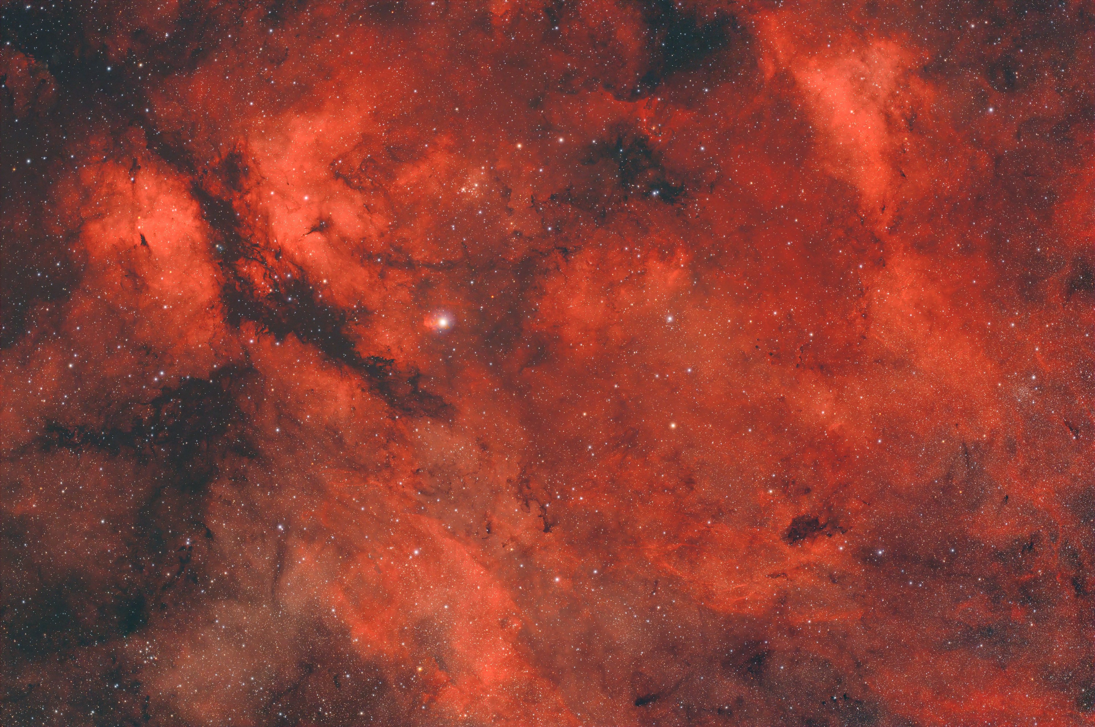 IC1318.jpg