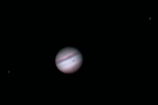 Jupiter mit Io vor der Nase