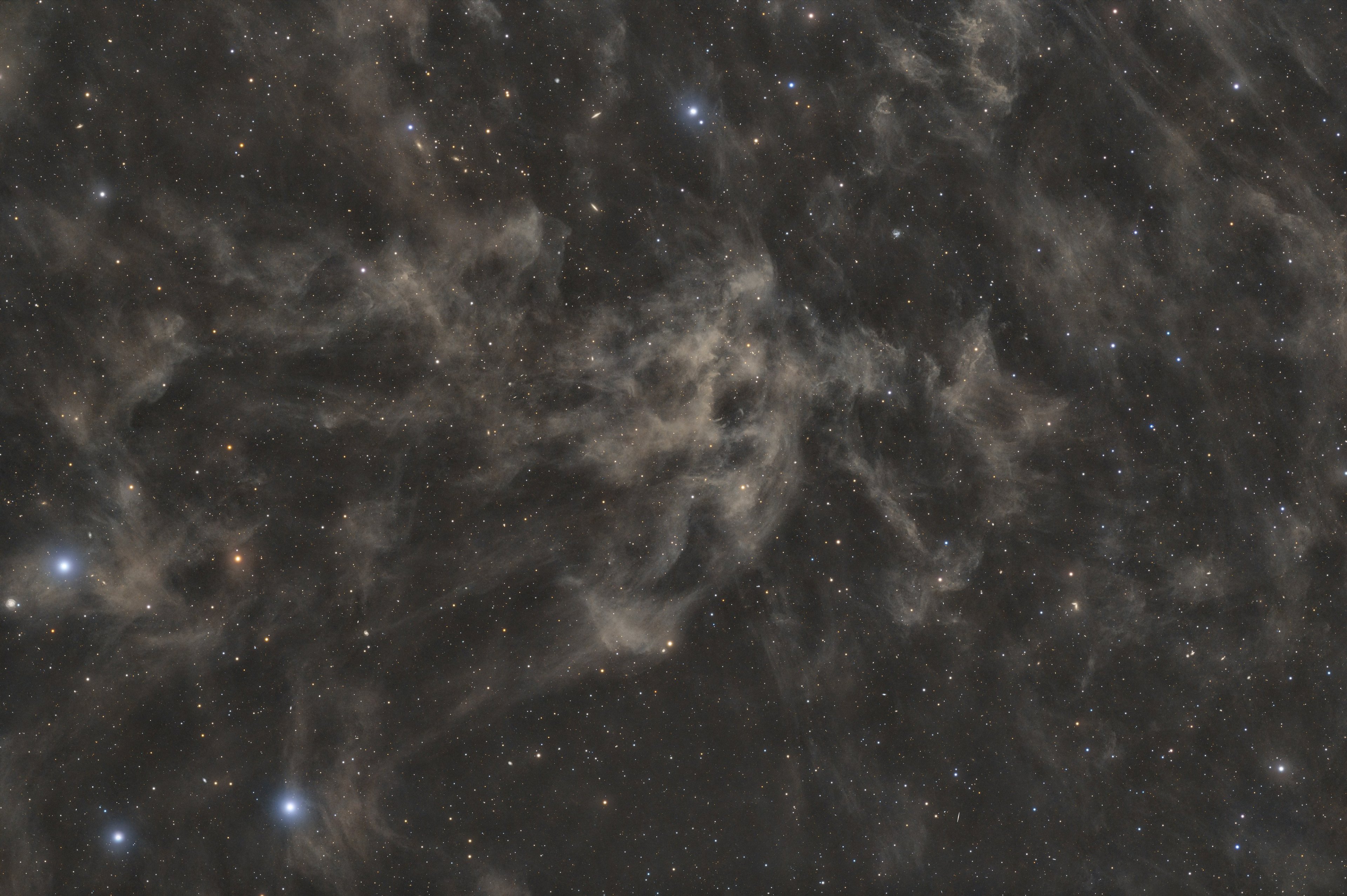 LBN 691 / MBM 32: Galaktischer Cirrus im Großen Bären