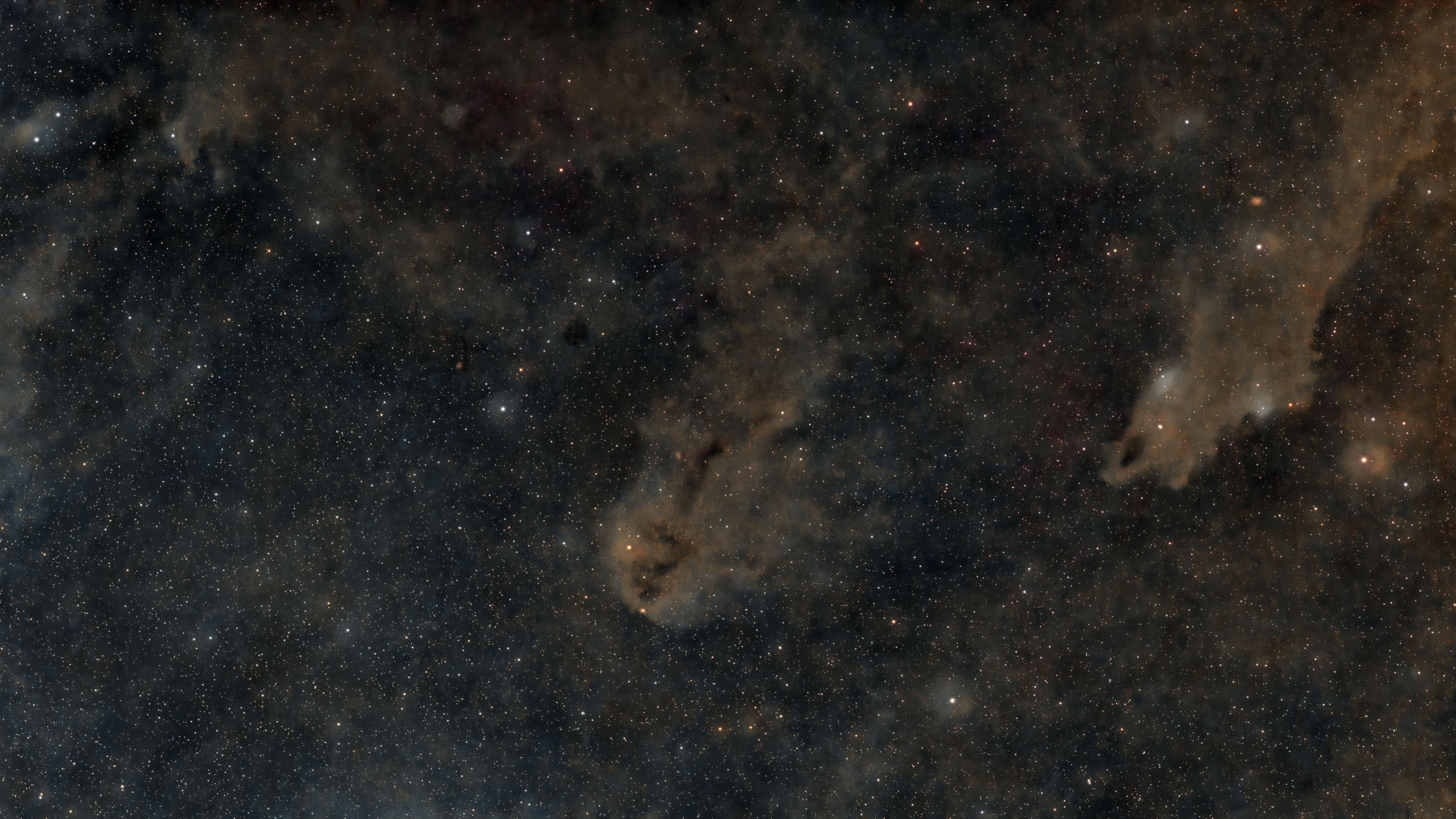 LDN1235 & LDN 1251 im Cepheus.jpg