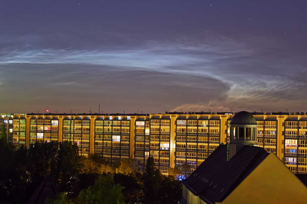 Leuchtende Nachtwolke
