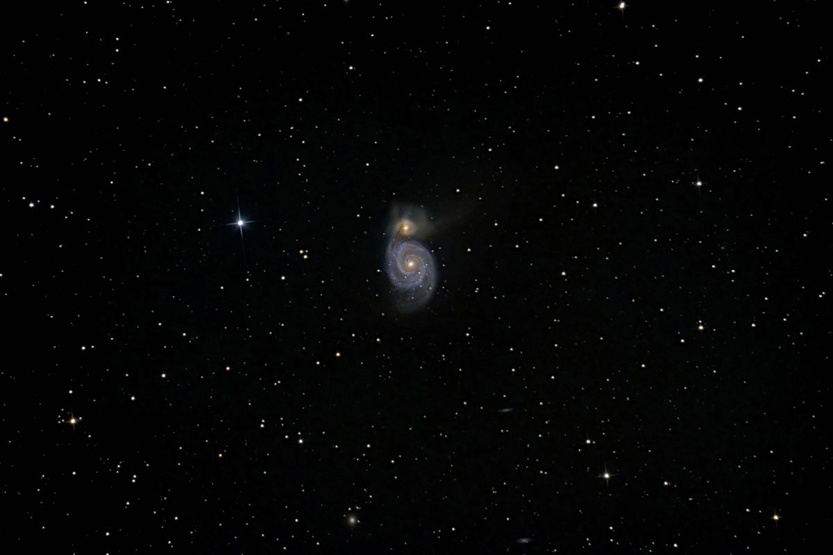 M 51 mit einigen Nachbargalaxien